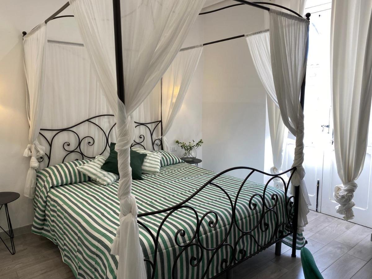 Noto Centro Bed & Breakfast Bagian luar foto